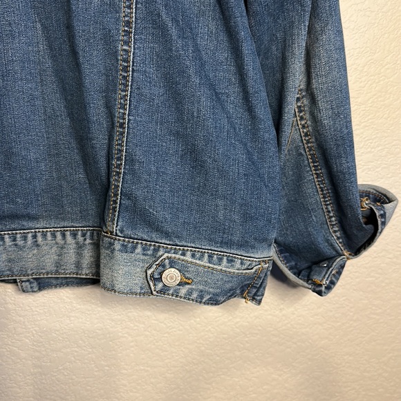 Jean jacket - Picture 5 of 5